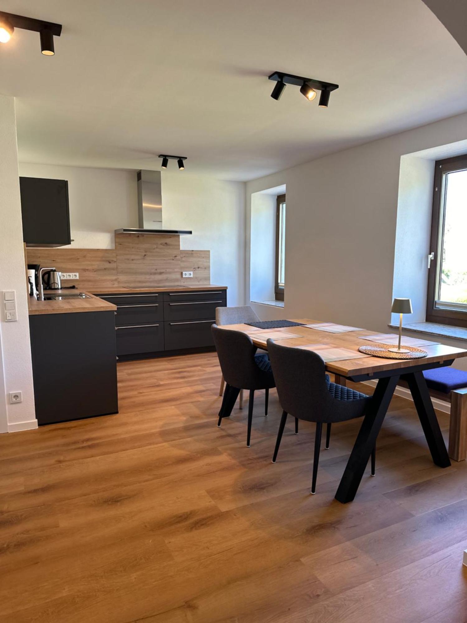 Moselappartements By Weingut Marco Adamy Lösnich エクステリア 写真
